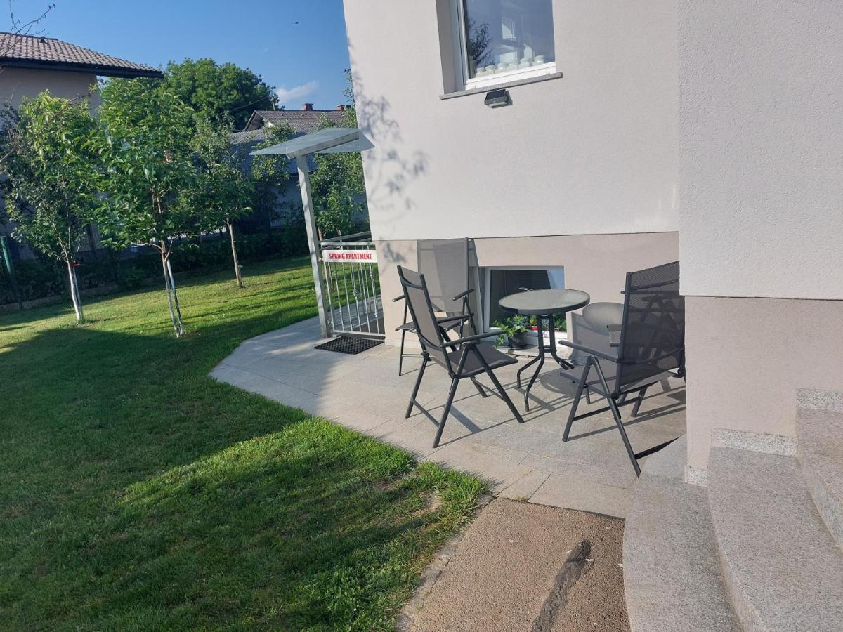 Ferienwohnung Spring Apt With Garden And Free Secure Parking Domžale Exterior foto